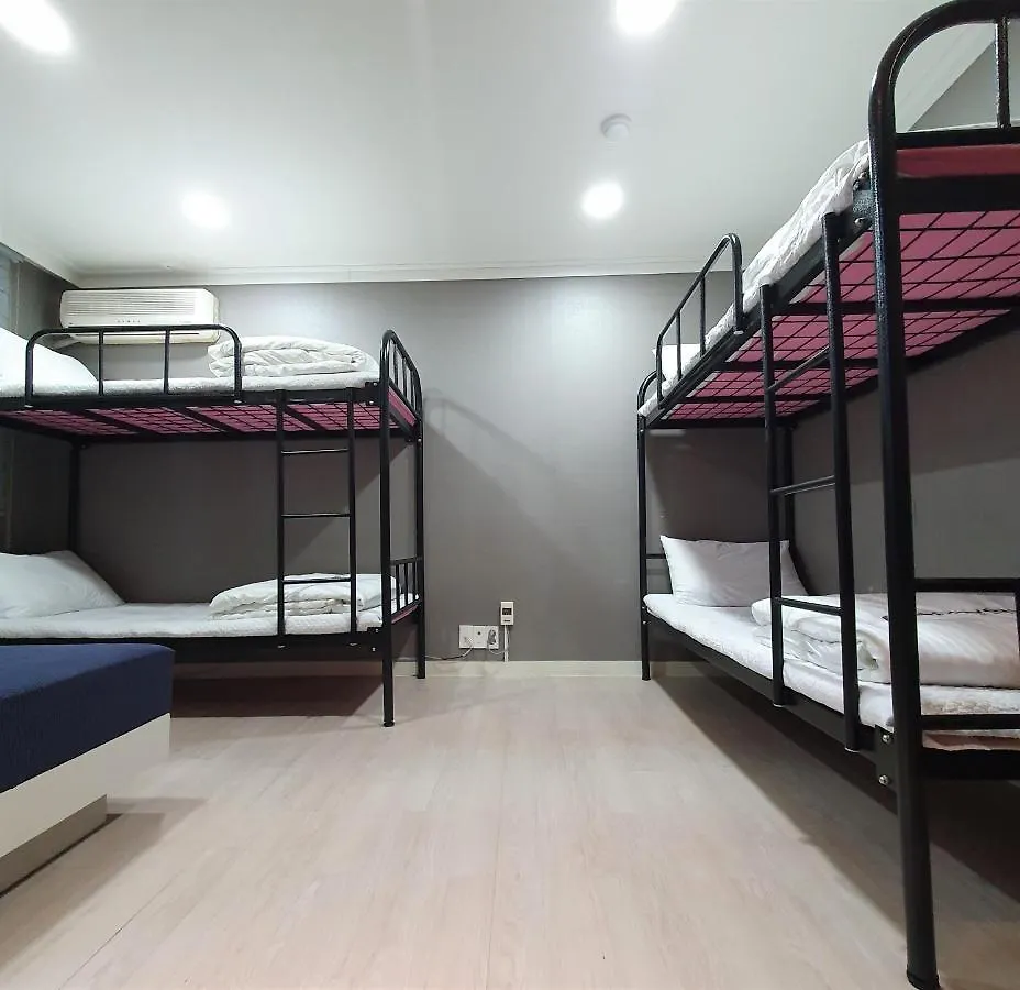 Discovery Guesthouse Busan Pensionat