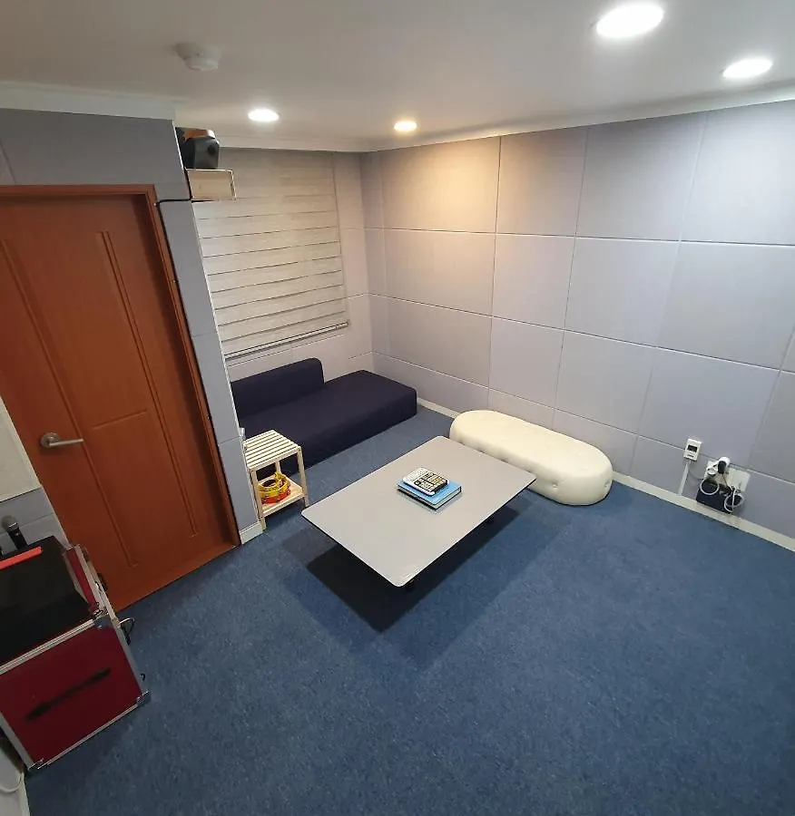 Discovery Guesthouse Busan